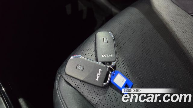 Kia Seltos Gasoline 1.6 Turbo 4WD Signature 2023 — фото 16