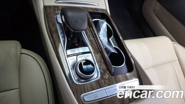 Kia K9 3.8 GDI AWD PlatinumⅡ 2019 — фото 9