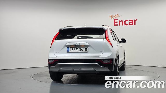 Kia Niro Signature 2022 — фото 4