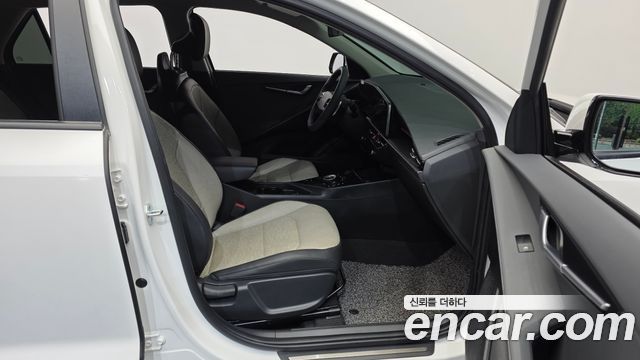 Kia Niro Signature 2022 — фото 11