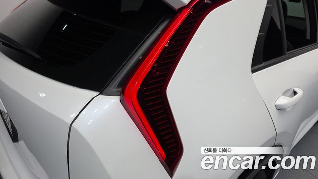 Kia Niro Signature 2022 — фото 23