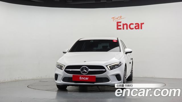 Mercedes-Benz A-Class (W177) A220 Hatchback 2021 — фото 3