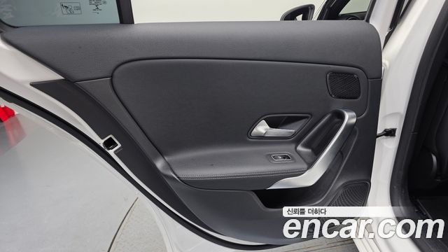 Mercedes-Benz A-Class (W177) A220 Hatchback 2021 — фото 25
