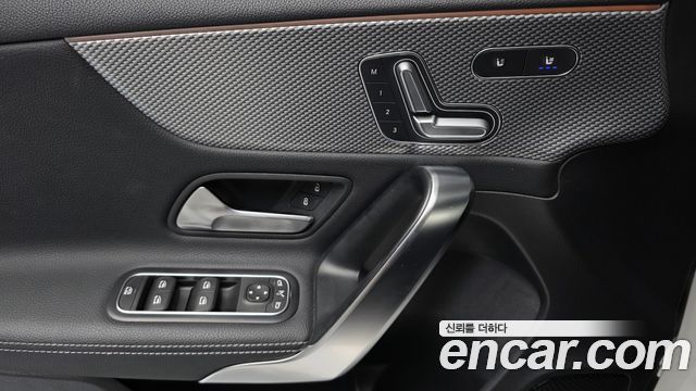 Mercedes-Benz A-Class (W177) A220 Hatchback 2021 — фото 29