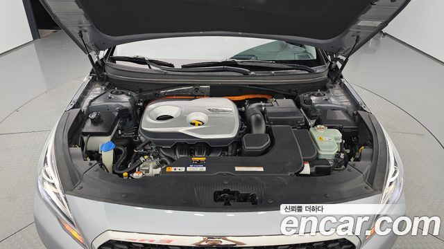 Hyundai Sonata Hybrid (LF) 2.0 HEV Modern 2016 — фото 6
