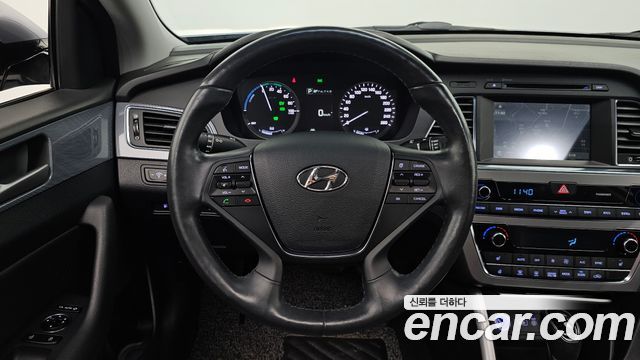 Hyundai Sonata Hybrid (LF) 2.0 HEV Modern 2016 — фото 13