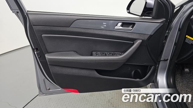 Hyundai Sonata Hybrid (LF) 2.0 HEV Modern 2016 — фото 24