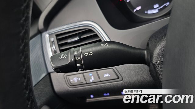 Hyundai Sonata Hybrid (LF) 2.0 HEV Modern 2016 — фото 28