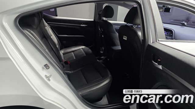 Hyundai Avante (AD) 1.6 Style 2019 — фото 11