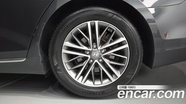 Hyundai Grandeur (IG) 2.4 Premium 2019 — фото 27