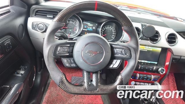 Ford Mustang GT Coupe 2015 — фото 17