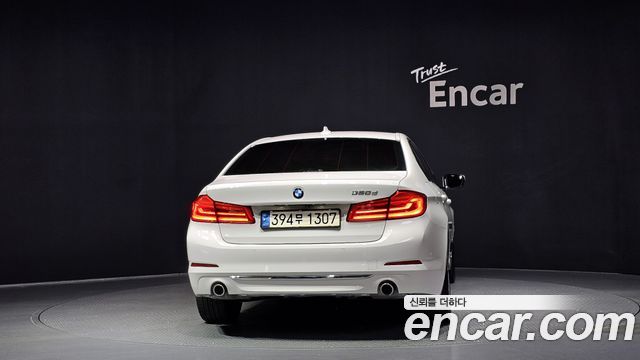BMW 5 Series (G30) 520d Luxury Plus 2019 — фото 4