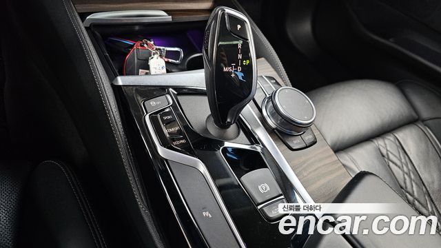 BMW 5 Series (G30) 520d Luxury Plus 2019 — фото 9