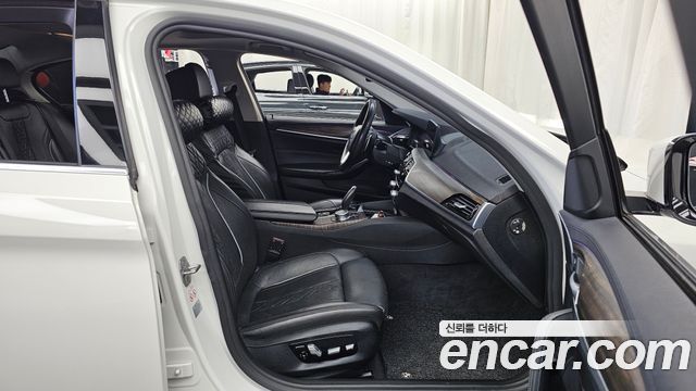 BMW 5 Series (G30) 520d Luxury Plus 2019 — фото 11