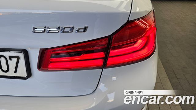 BMW 5 Series (G30) 520d Luxury Plus 2019 — фото 23