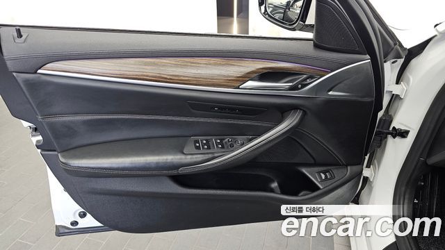 BMW 5 Series (G30) 520d Luxury Plus 2019 — фото 24