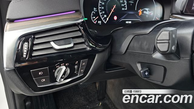 BMW 5 Series (G30) 520d Luxury Plus 2019 — фото 27