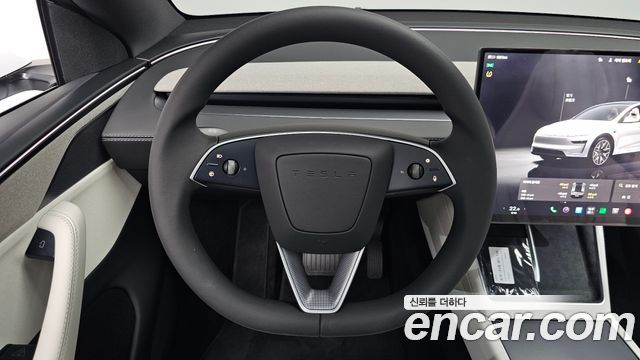 Tesla Model Y L Long Range AWD 2026 — фото 13
