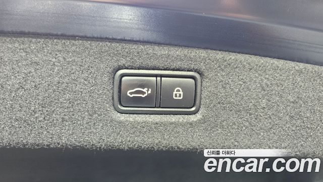 Genesis G90 3.8 AWD Premium Luxury 2021 — фото 18