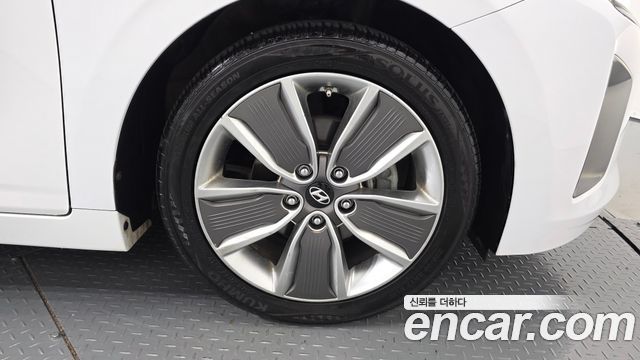 Hyundai Ioniq Hybrid N 2017 — фото 21