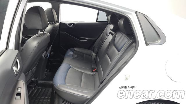 Hyundai Ioniq Hybrid N 2017 — фото 26