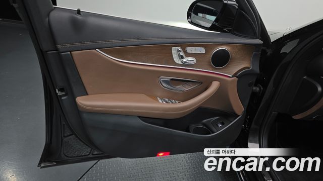 Mercedes-Benz E-Class (W213) E250 Exclusive 2021 — фото 24