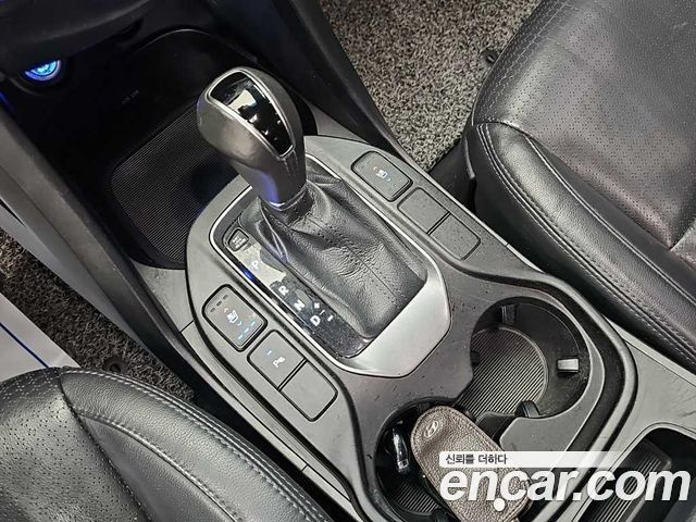Hyundai Maxcruise Diesel(e-VGT) 2.2 2WD Exclusive Standard 2014 — фото 8