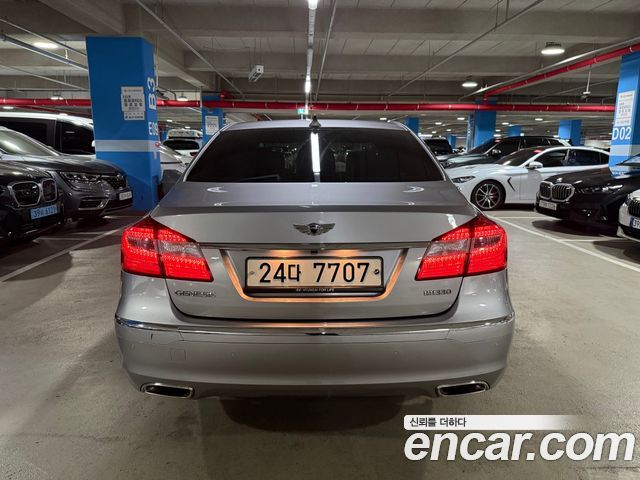 Hyundai Genesis BH 330 Luxury Standard 2012 — фото 4