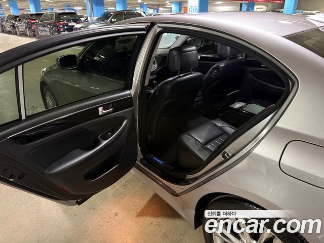 Hyundai Genesis BH 330 Luxury Standard 2012 — фото 8