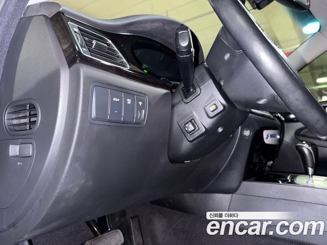 Hyundai Genesis BH 330 Luxury Standard 2012 — фото 16