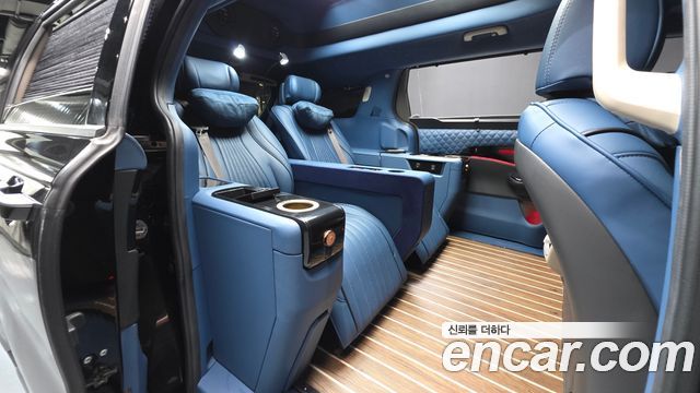 Kia Carnival (IV) Gasoline 9-seater Limousine(Special vehicle) 2021 — фото 12