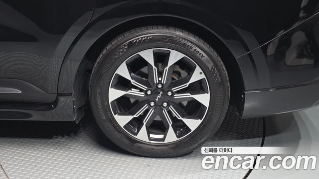 Kia Carnival (IV) Gasoline 9-seater Limousine(Special vehicle) 2021 — фото 21