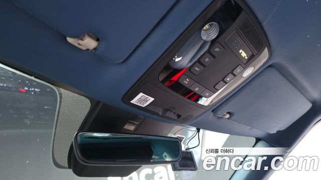 Kia Carnival (IV) Gasoline 9-seater Limousine(Special vehicle) 2021 — фото 33