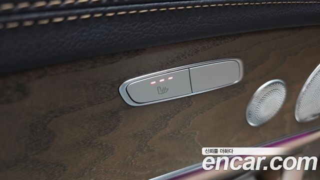 Mercedes-Benz E-Class (W213) E300e 4MATIC Exclusive 2023 — фото 18
