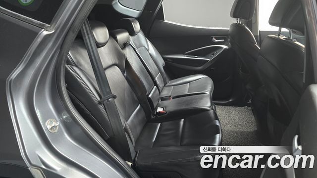 Hyundai Santa Fe (DM) Diesel(e-VGT) 2.0 4WD Premium 2013 — фото 11