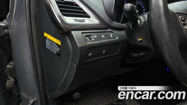 Hyundai Santa Fe (DM) Diesel(e-VGT) 2.0 4WD Premium 2013 — фото 16