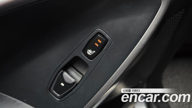 Hyundai Santa Fe (DM) Diesel(e-VGT) 2.0 4WD Premium 2013 — фото 17