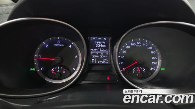 Hyundai Santa Fe (DM) Diesel(e-VGT) 2.0 2WD Premium 2013 — фото 8