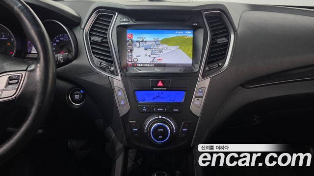 Hyundai Santa Fe (DM) Diesel(e-VGT) 2.0 2WD Premium 2013 — фото 15