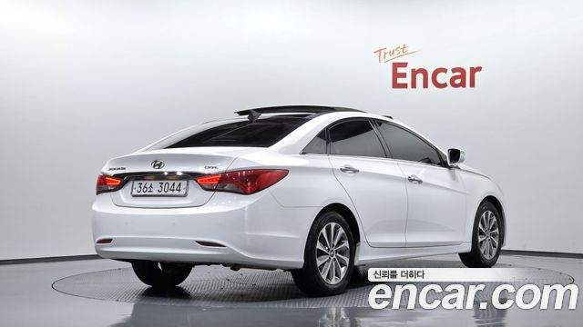 Hyundai Sonata The Brilliant CVVL Smart 2013 — фото 2