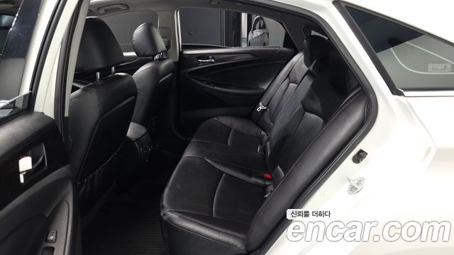 Hyundai Sonata The Brilliant CVVL Smart 2013 — фото 12