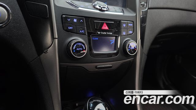 Hyundai Sonata The Brilliant CVVL Smart 2013 — фото 18