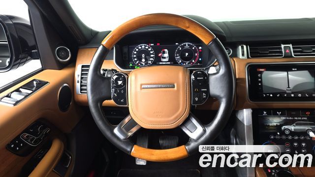 Land Rover Range Rover (IV) 4.4 SDV8 AB DIESEL 2018 — фото 17