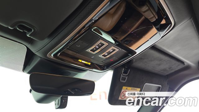 Land Rover Range Rover (IV) 4.4 SDV8 AB DIESEL 2018 — фото 24