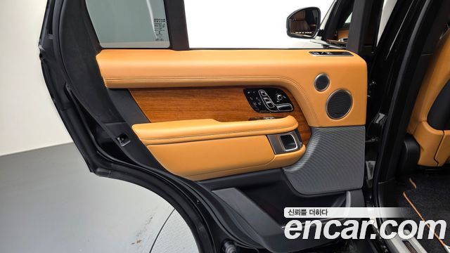 Land Rover Range Rover (IV) 4.4 SDV8 AB DIESEL 2018 — фото 31