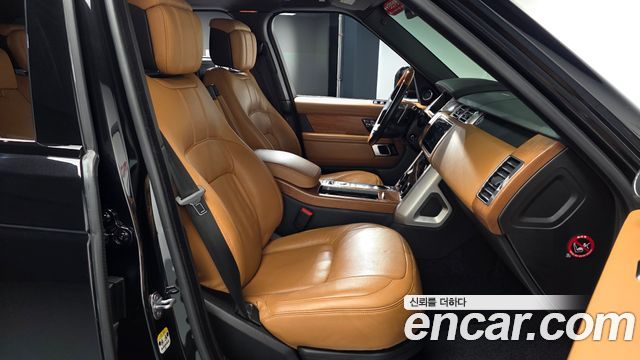 Land Rover Range Rover (IV) 4.4 SDV8 AB DIESEL 2018 — фото 32