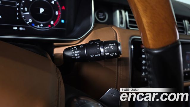 Land Rover Range Rover (IV) 4.4 SDV8 AB DIESEL 2018 — фото 33