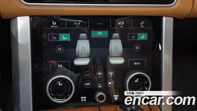 Land Rover Range Rover (IV) 4.4 SDV8 AB DIESEL 2018 — фото 41