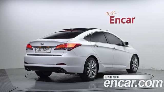 Hyundai i40 Saloon 1.7 VGT Modern 2012 — фото 2