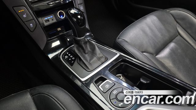 Hyundai i40 Saloon 1.7 VGT Modern 2012 — фото 9